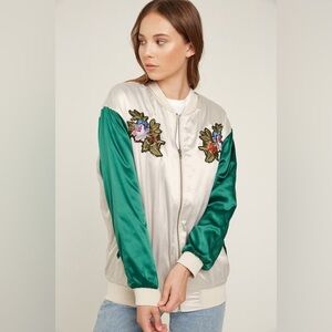 NWT | Hayden LA | Satin Flower Tiger Embroidered Bomber Jacket Green | Sz L